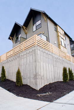 Image 4 of concrete architectural inset style retaining wall installed by Foundation Specialists concrete contractor in Washington State