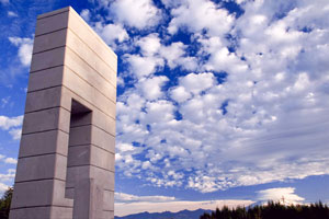 Image of monolithic commercial concrete installed by Foundation Specialists in Cascadia, Washington State